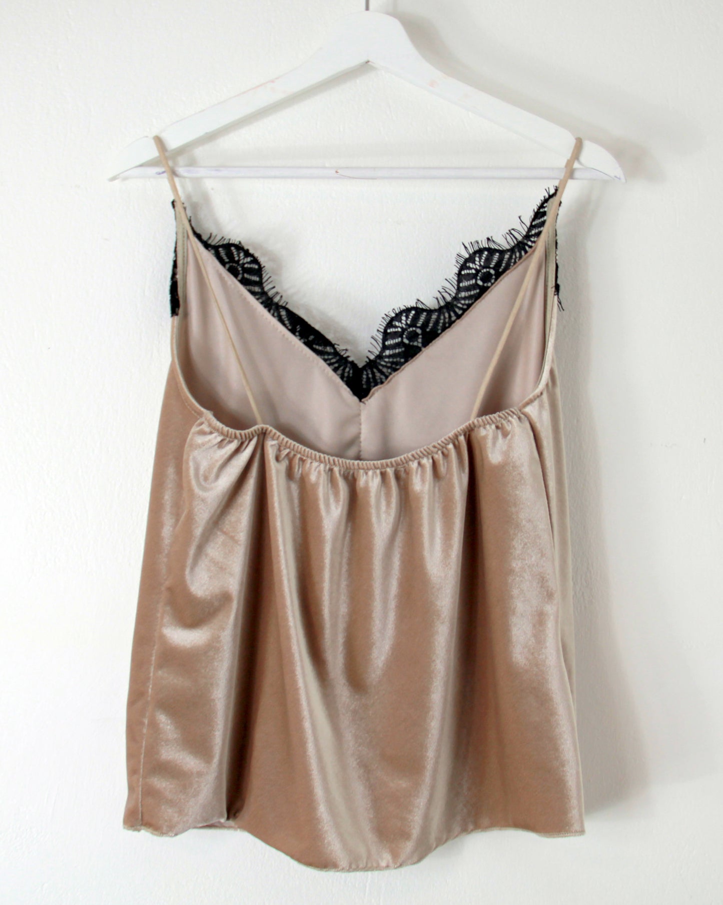 Top Velluto Beige con Pizzo